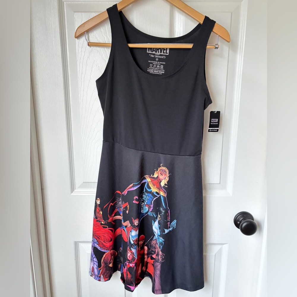 Her Universe Black Dress with Disney Marvel Superhero Design size Medium